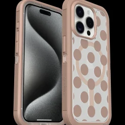 Defender Series XT Clear for MagSafe